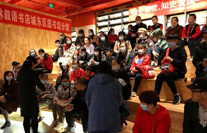 你自己好好想想我为什么会对你那么愤怒，为什么老是对你发脾气，就是因为你还跟那你的联系？